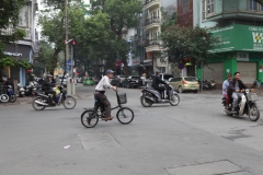 Cycling_Vietnam_Hanoi_Nikola-Medimorec-1